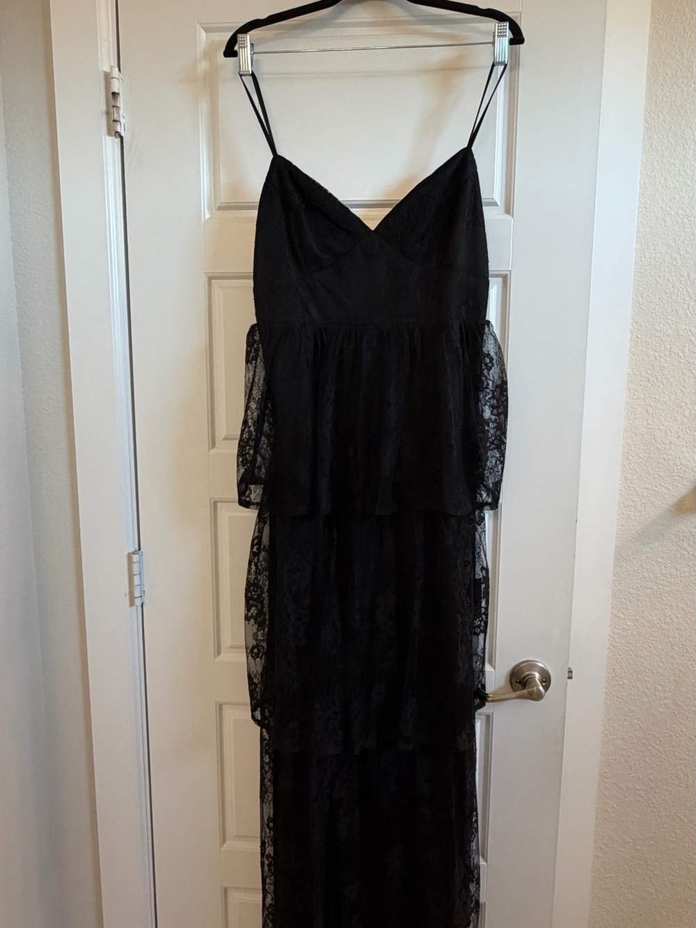 Lulu's Black Lace Tiered Spaghetti-Strap Maxi Dress